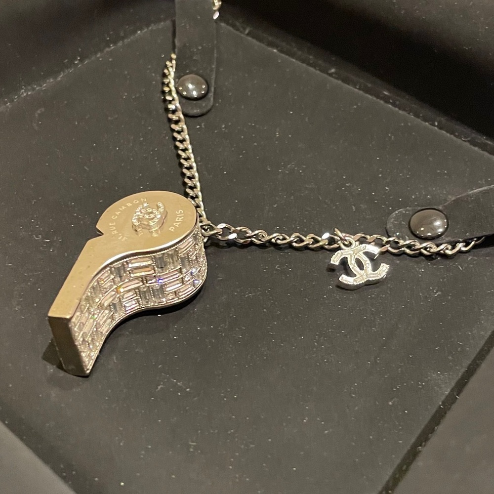Chanel chain